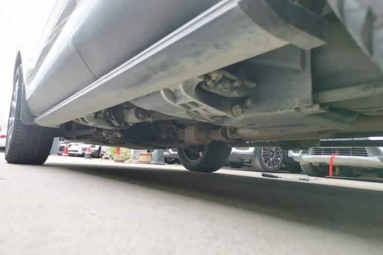 Used Wey VV6 2020 2.0T Two-Wheel Drive Smart Protection+ Left Side Sill