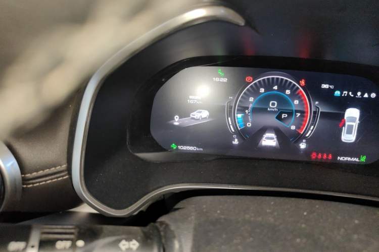 Used Wey VV6 2020 2.0T Two-Wheel Drive Smart Protection+ Odometer Close Up