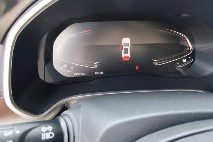 Used Wey VV6 2020 2.0T Two-Wheel Drive Smart Enjoyment+ Odometer Close Up