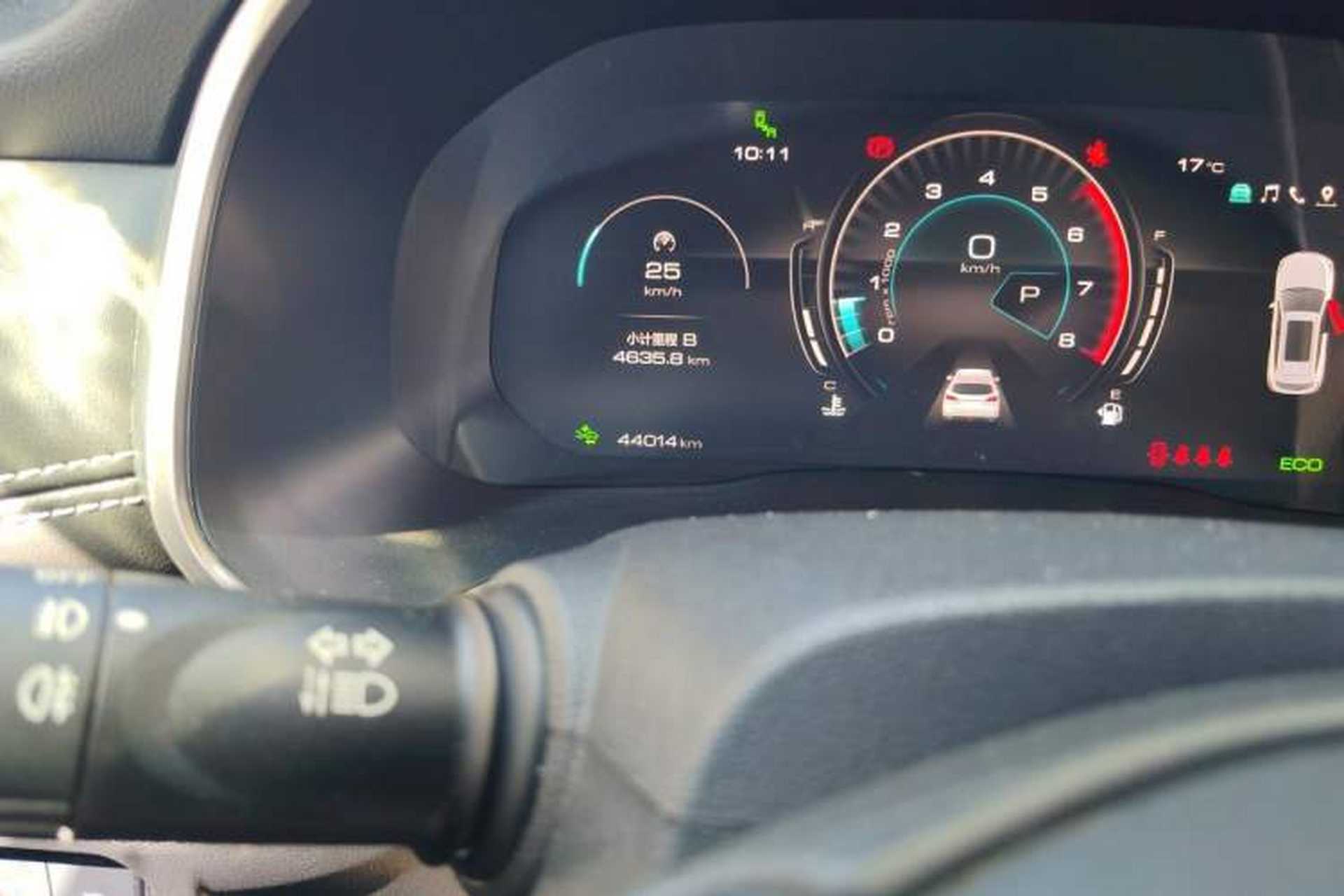 Used Wey VV6 2020 2.0T Two-Wheel Drive Smart Enjoyment+ Odometer Close Up
