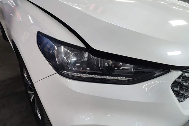 Used Wey VV6 2020 2.0T Two-Wheel Drive Smart Enjoyment+ Right Front Headlight