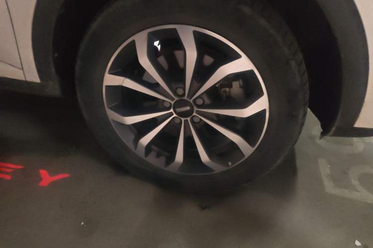 Used Wey VV6 2020 2.0T Two-Wheel Drive Smart Enjoyment+ Right Front Wheel Hub