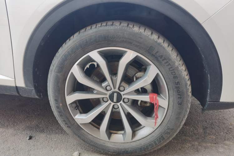 Used Wey VV6 2020 2.0T Two-Wheel Drive Smart Enjoyment+ Right Front Wheel Hub