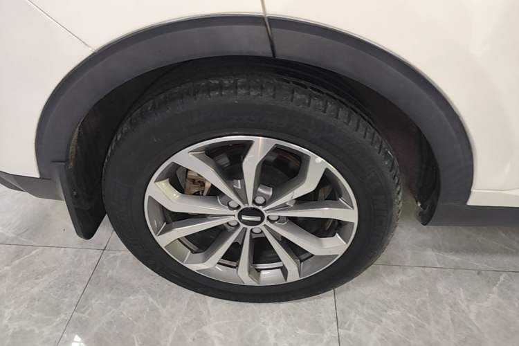 Used Wey VV6 2020 2.0T Two-Wheel Drive Smart Enjoyment+ Right Rear Wheel Hub