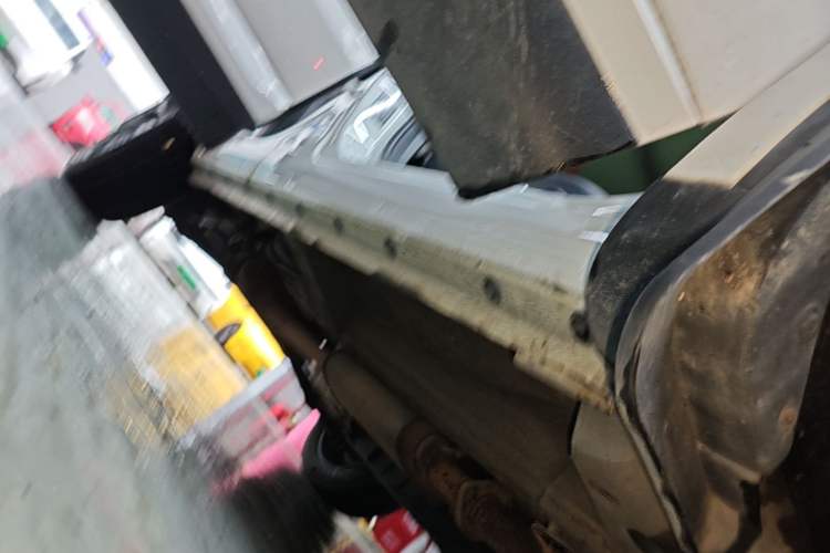 Used Wey VV6 2020 2.0T Two-Wheel Drive Smart Enjoyment+ Right Side Sill