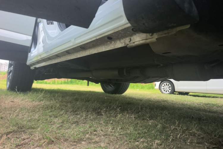 Used Wey VV6 2020 2.0T Two-Wheel Drive Smart Protection+ Right Side Sill