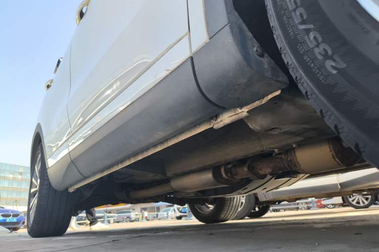 Used Wey VV6 2020 2.0T Four-Wheel Drive Zhiyu+ Right Side Sill
