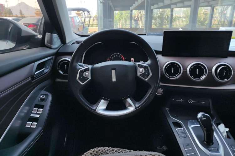Used Wey VV6 2020 2.0T Two-Wheel Drive Smart Enjoyment+ Steering Wheel