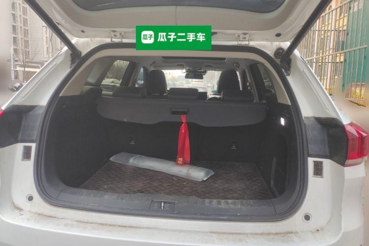 Used Wey VV6 2020 2.0T Two-Wheel Drive Smart Protection+ Trunk