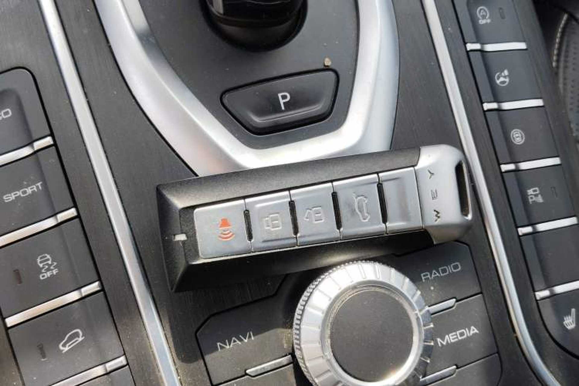 Used Wey VV6 2020 2.0T Two-Wheel Drive Smart Protection+ Vehicle Key