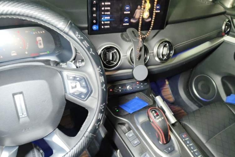 Used Wey VV6 2021 2.0T Two-Wheel Drive Smart Plus Audio And AC Panel