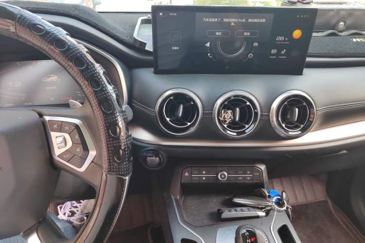 Used Wey VV6 2021 2.0T Two-Wheel Drive Smart Protection+ Audio And AC Panel