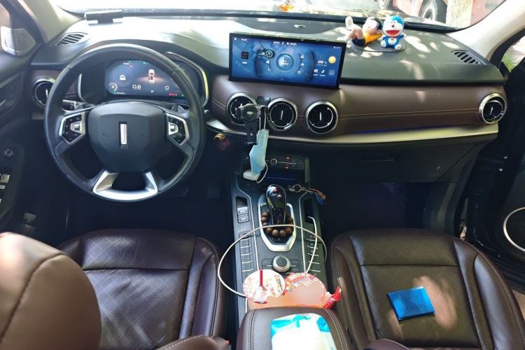 Used Wey VV6 2021 2.0T Two-Wheel Drive Smart Plus Center Console