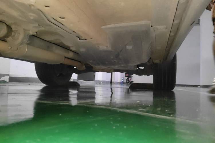 Used Wey VV6 2021 2.0T All-Wheel Drive Zhiyu+ Chassis Front Left