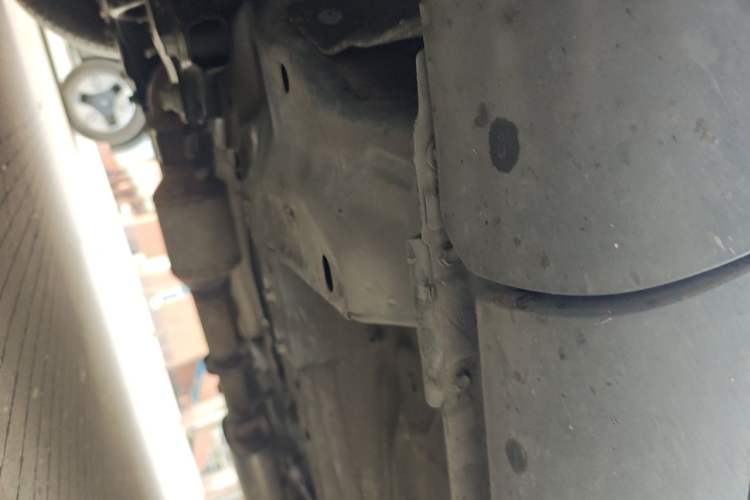 Used Wey VV6 2021 2.0T Two-Wheel Drive Smart Protection+ Chassis Front Left
