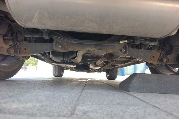 Used Wey VV6 2021 2.0T Two-Wheel Drive Smart Protection+ Chassis Rear