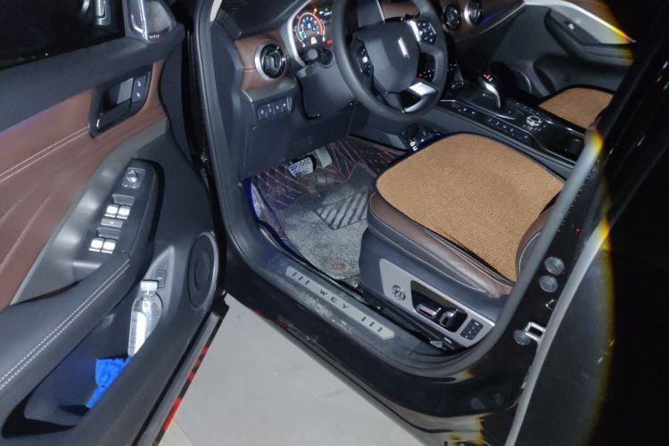 Used Wey VV6 2021 2.0T Two-Wheel Drive Smart Plus Driver Seat