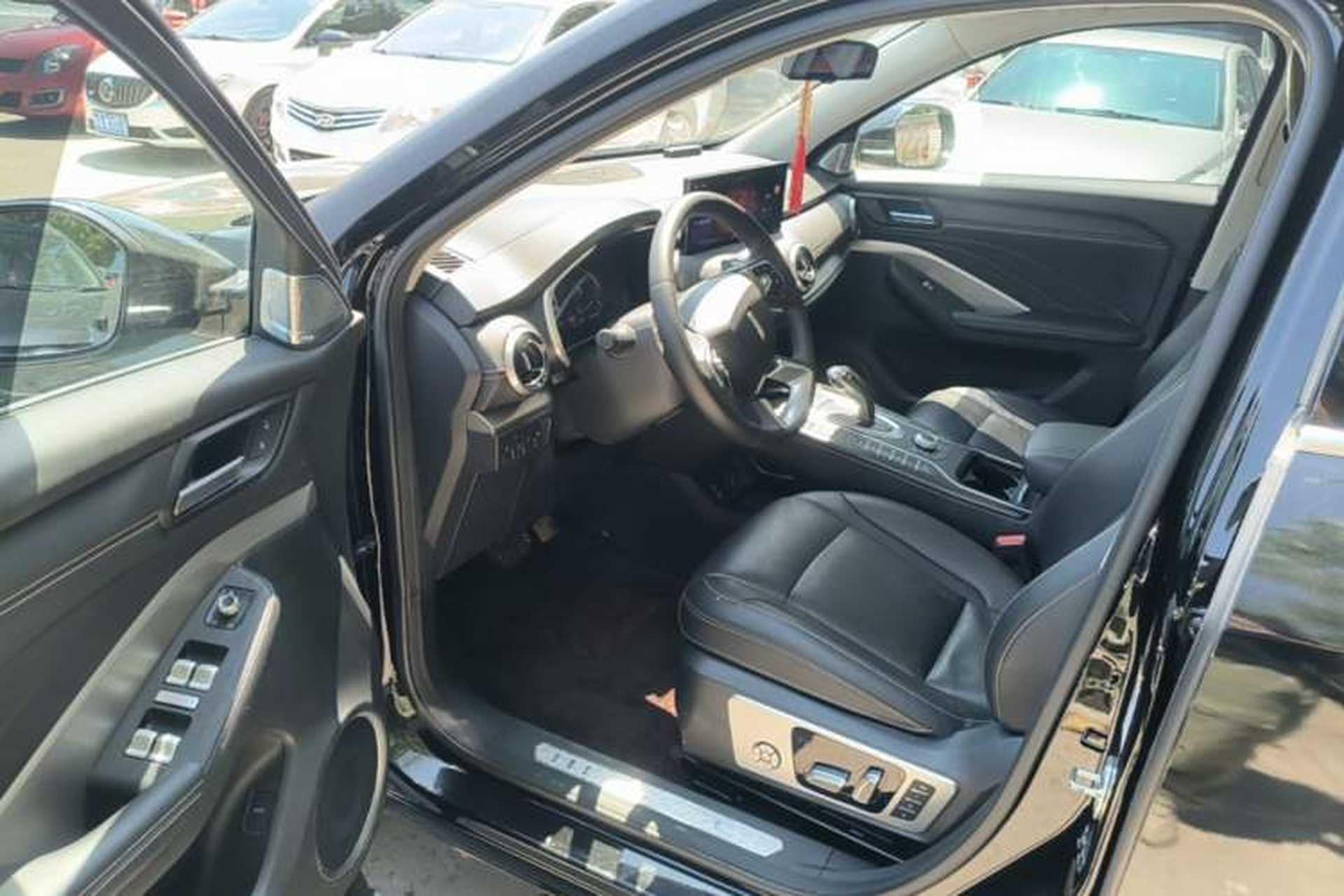 Used Wey VV6 2021 2.0T Two-Wheel Drive Smart Plus Driver Seat