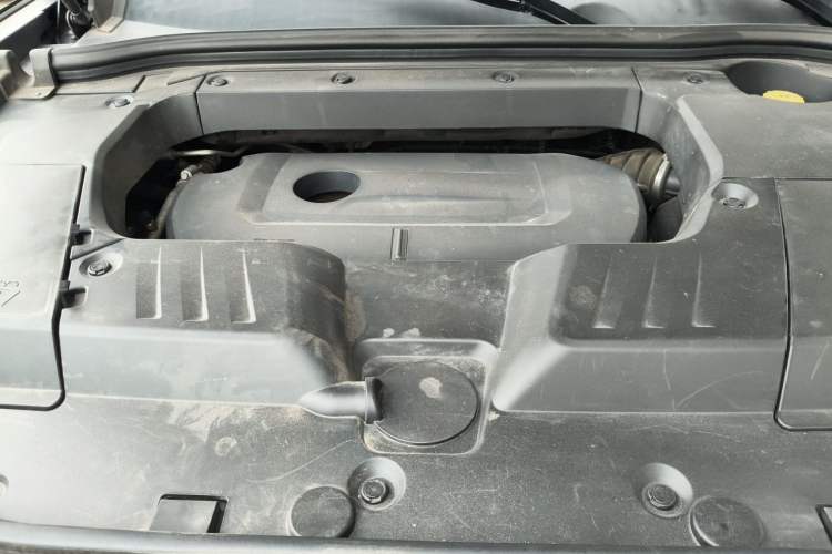 Used Wey VV6 2021 2.0T Two-Wheel Drive Smart Plus Engine Bay