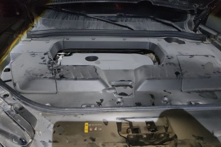 Used Wey VV6 2021 2.0T Two-Wheel Drive Smart Plus Engine Bay