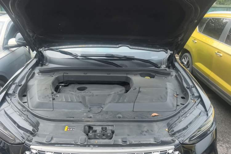 Used Wey VV6 2021 2.0T Two-Wheel Drive Smart Plus Engine Bay