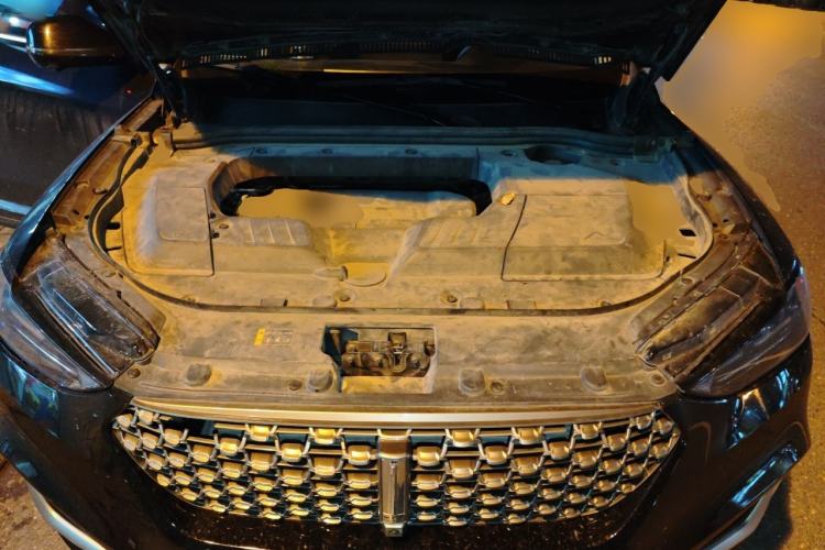 Used Wey VV6 2021 2.0T Two-Wheel Drive Smart Protection+ Engine Bay