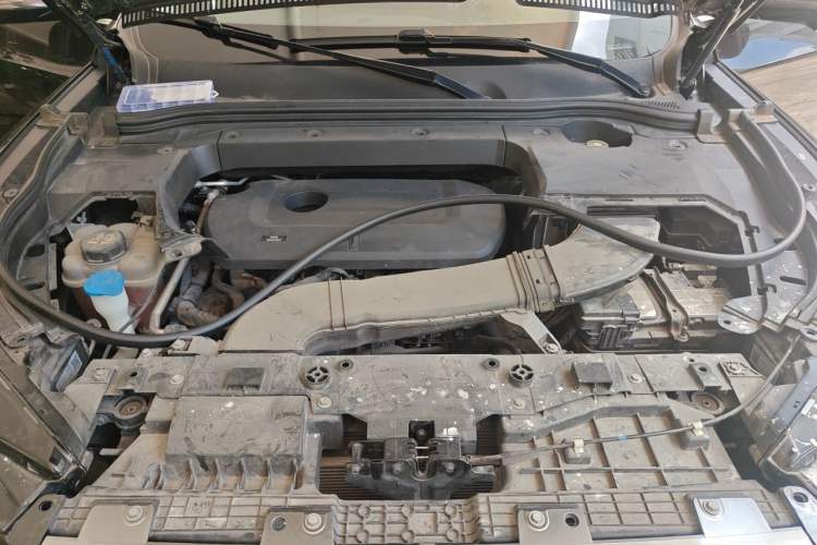Used Wey VV6 2021 2.0T Two-Wheel Drive Smart Plus Engine Bay