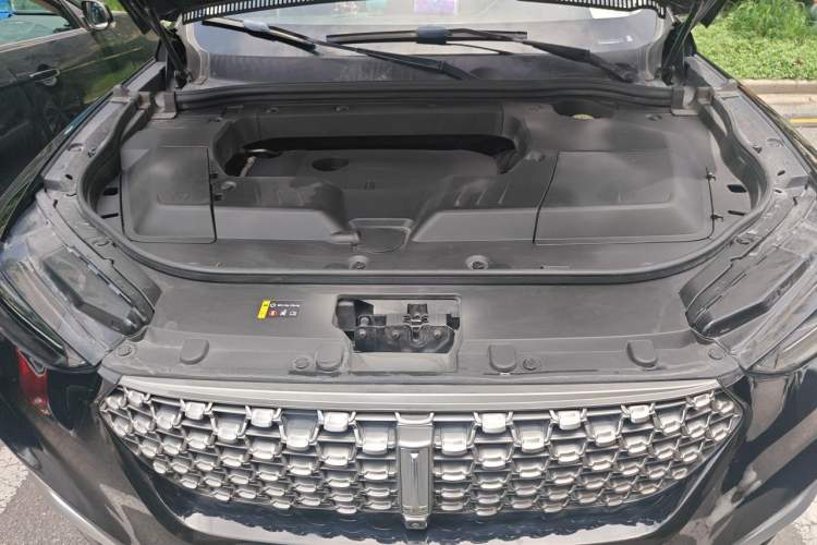 Used Wey VV6 2021 2.0T Two-Wheel Drive Smart Plus Engine Bay