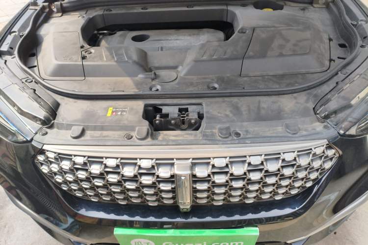 Used Wey VV6 2021 2.0T Two-Wheel Drive Smart Plus Engine Bay