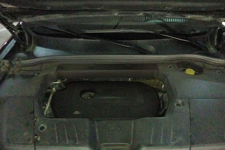 Used Wey VV6 2021 2.0T Two-Wheel Drive Smart Plus Engine Bay