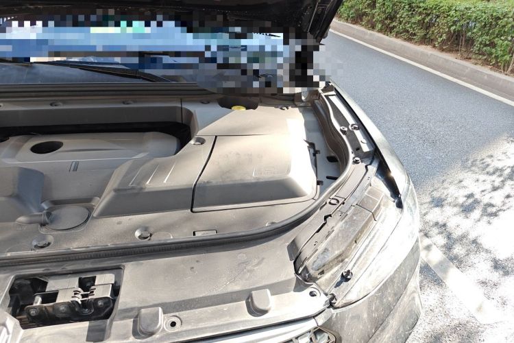 Used Wey VV6 2021 2.0T Two-Wheel Drive Smart Plus Engine Bay Left