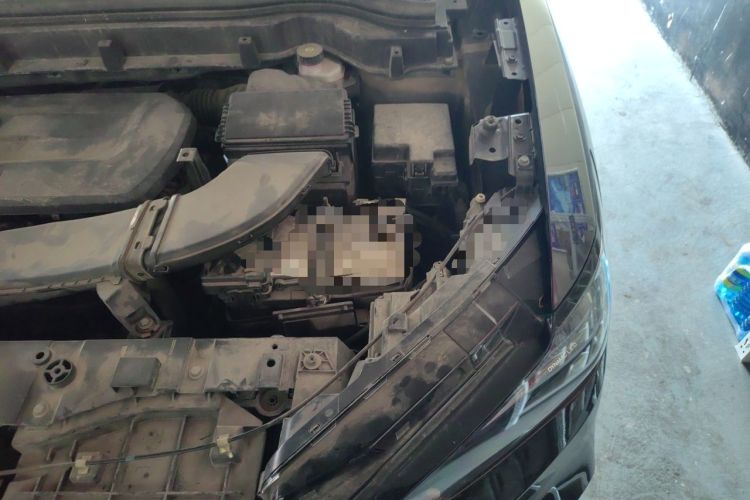 Used Wey VV6 2021 2.0T Two-Wheel Drive Smart Plus Engine Bay Left