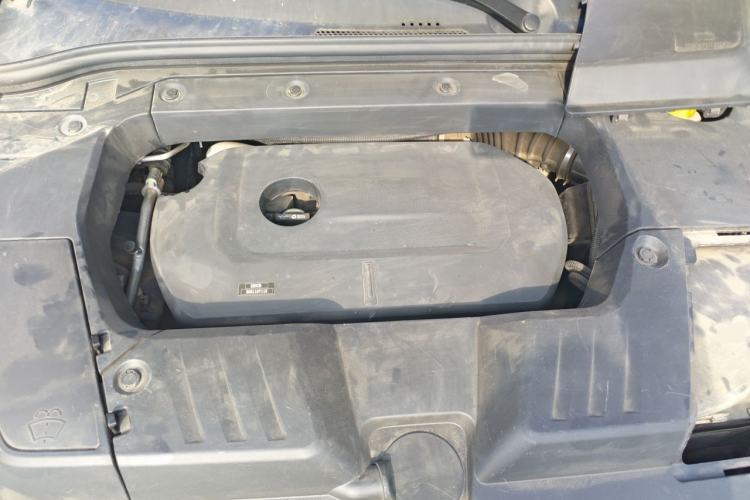 Used Wey VV6 2021 2.0T Two-Wheel-Drive Child-Care Edition Engine Bay