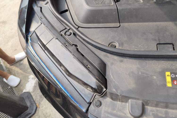 Used Wey VV6 2021 2.0T Two-Wheel Drive Smart Plus Engine Bay Right