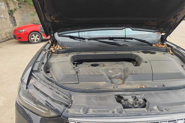 Used Wey VV6 2021 2.0T Two-Wheel Drive Smart Protection+ Engine Bay Right