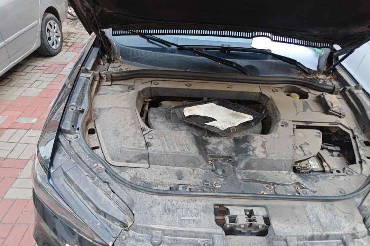 Used Wey VV6 2021 2.0T Two-Wheel Drive Smart Plus Engine Bay Right