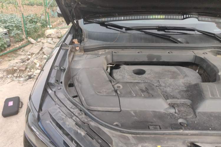Used Wey VV6 2021 2.0T Two-Wheel Drive Zhiyue+ Engine Bay Right