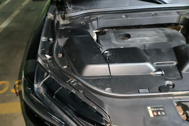 Used Wey VV6 2021 2.0T Two-Wheel Drive Smart Plus Engine Bay Right