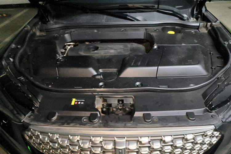 Used Wey VV6 2021 2.0T Two-Wheel Drive Smart Plus Engine Bay