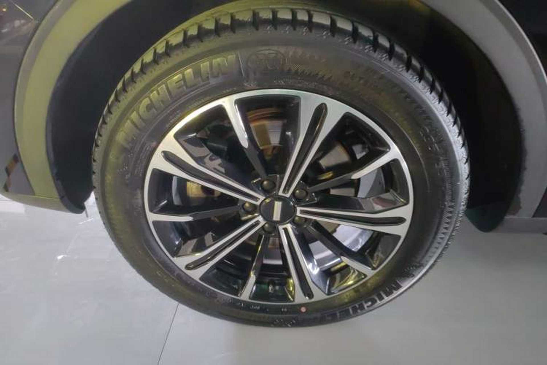 Used Wey VV6 2021 2.0T Two-Wheel Drive Smart Plus Exterior 4