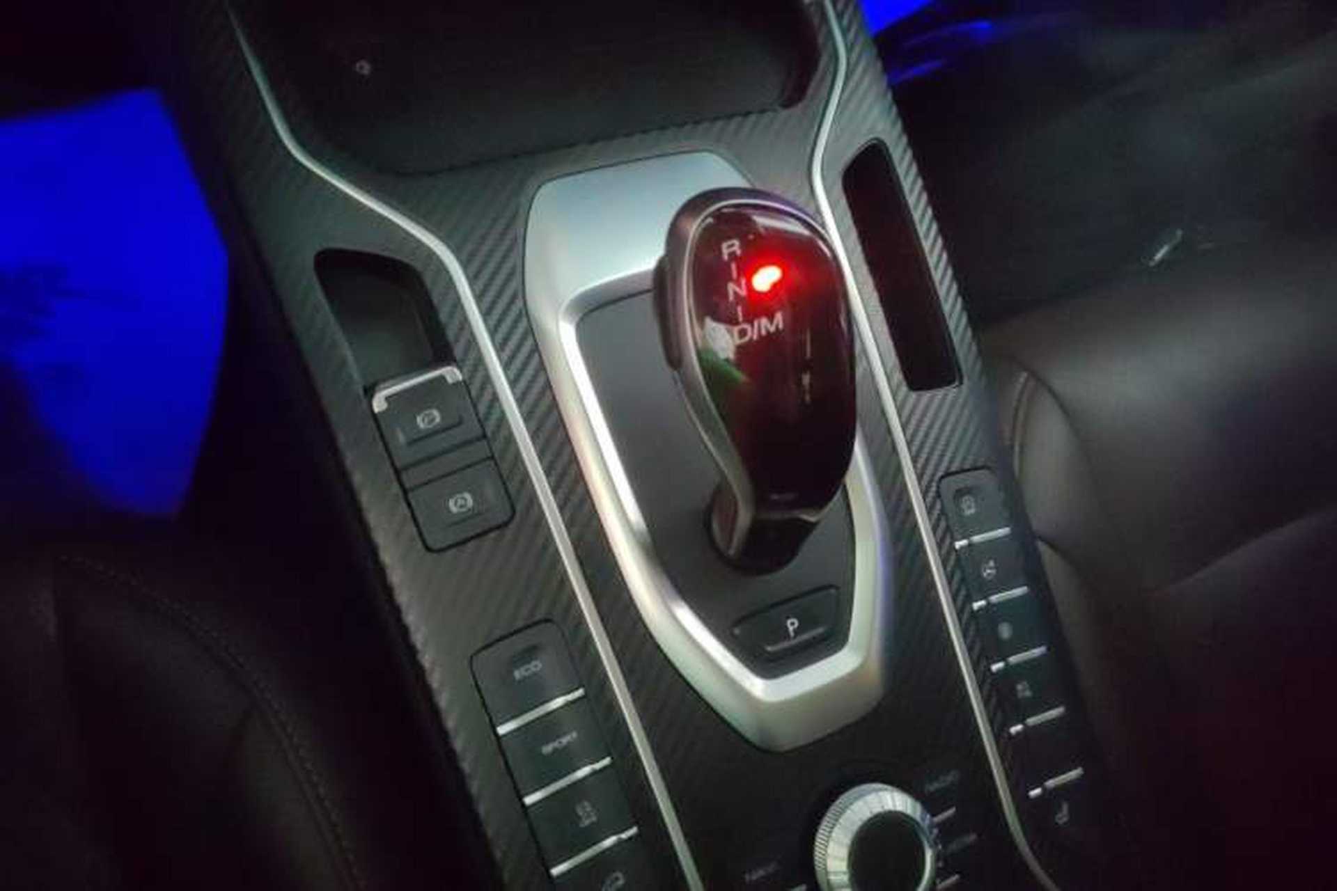 Used Wey VV6 2021 2.0T Two-Wheel Drive Smart Plus Gear Lever