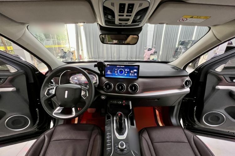 Used Wey VV6 2021 2.0T Two-Wheel Drive Smart Plus Interior 1