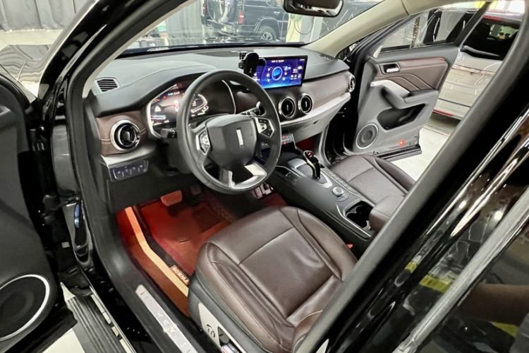 Used Wey VV6 2021 2.0T Two-Wheel Drive Smart Plus Interior 4