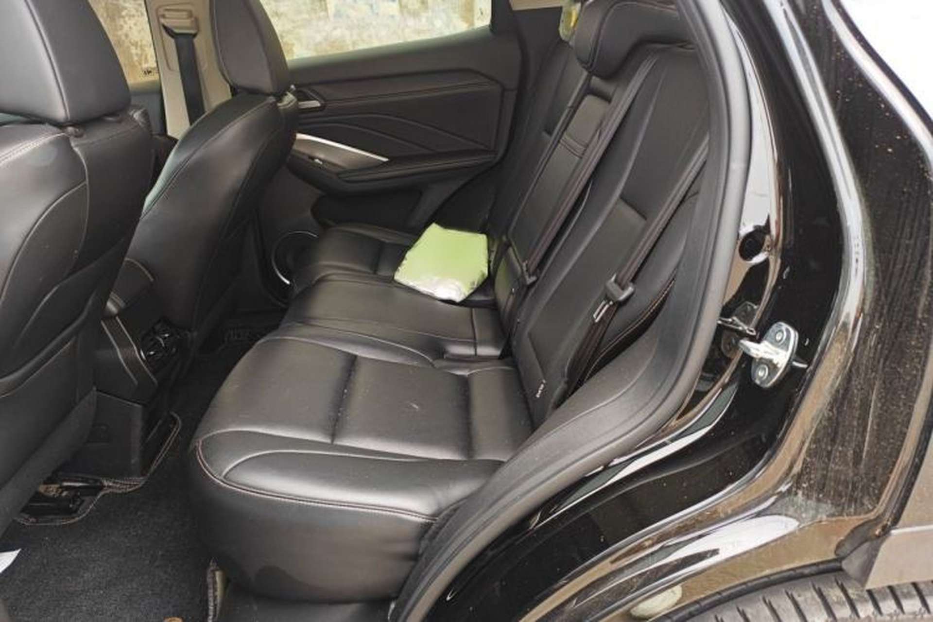 Used Wey VV6 2021 2.0T Two-Wheel Drive Smart Protection+ Interior 4