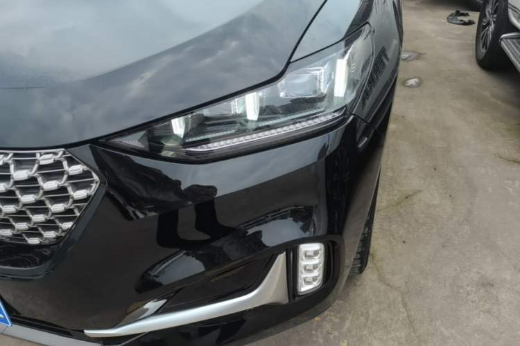 Used Wey VV6 2021 2.0T Two-Wheel Drive Smart Plus Left Front Headlight