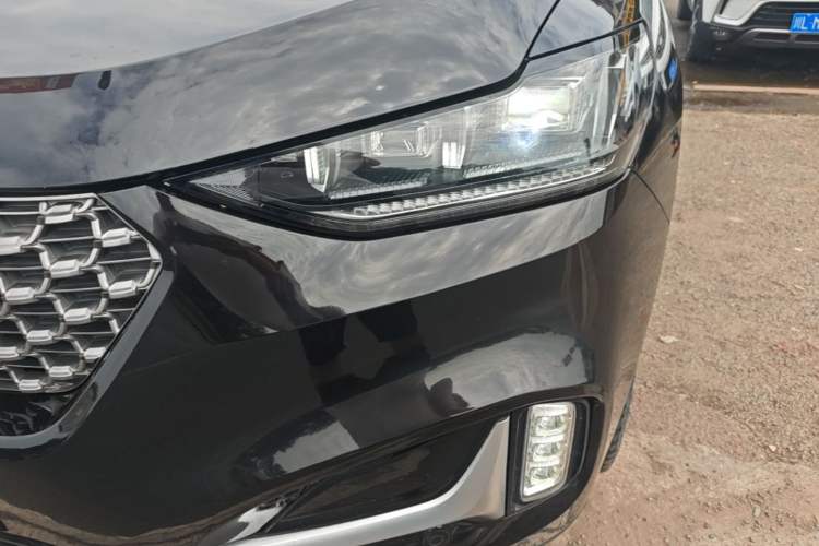 Used Wey VV6 2021 2.0T Two-Wheel Drive Smart Protection+ Left Front Headlight