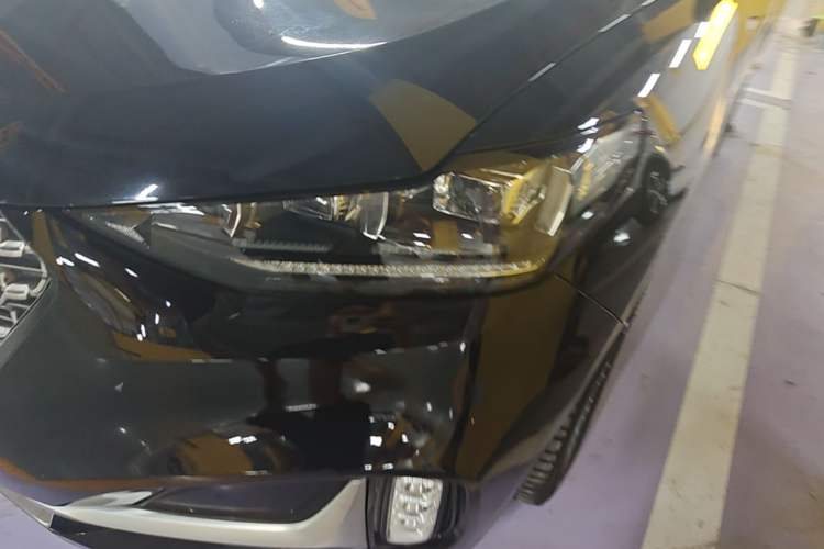 Used Wey VV6 2021 2.0T Two-Wheel Drive Smart Plus Left Front Headlight