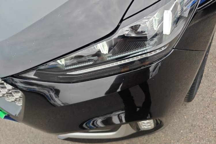 Used Wey VV6 2021 2.0T Two-Wheel Drive Smart Protection+ Left Front Headlight