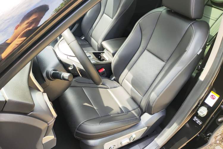 Used Wey VV6 2021 2.0T Two-Wheel Drive Smart Protection+ Left Front Seat