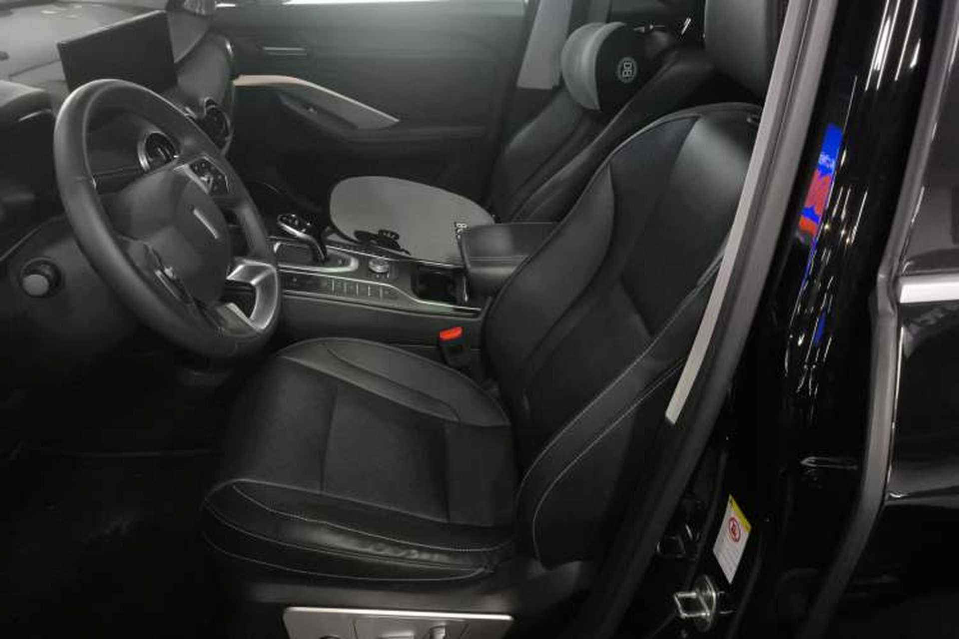 Used Wey VV6 2021 2.0T Two-Wheel Drive Smart Protection+ Left Front Seat